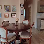 Apartment White Column House Diosd
