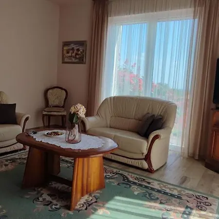 White Column House * דיוסד