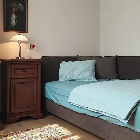 White Column House דירה